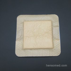 Soft Silicone Foam Dressing with Adhesive Border (1)